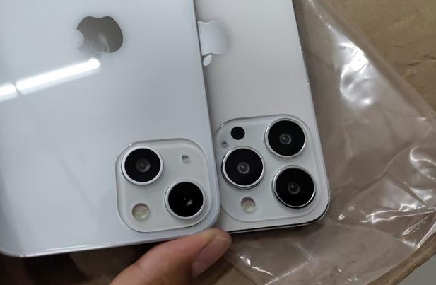 衡东苹果手机维修分享iPhone 13‌机模长什么样 