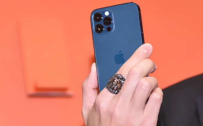 衡东苹果手机维修分享iPhone12系列重启方法教程 